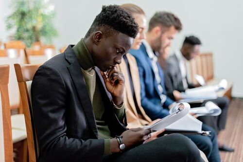 The best interviewer in the room might be an actor